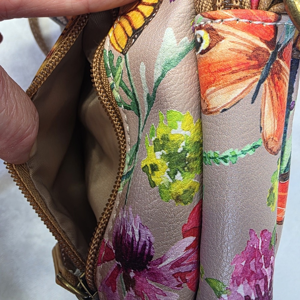 NEW MultiSac Crossbody Purse Spring Floral Butterfly Tan Everest Mini Crossbody - Picture 7 of 9